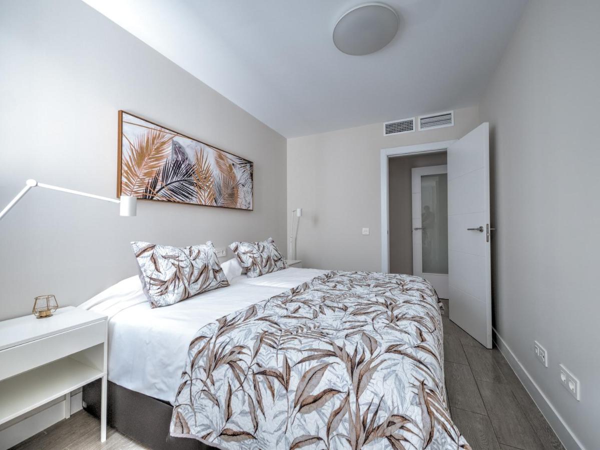 New Beach Front Apartment With Large Balcony Torrox Luaran gambar