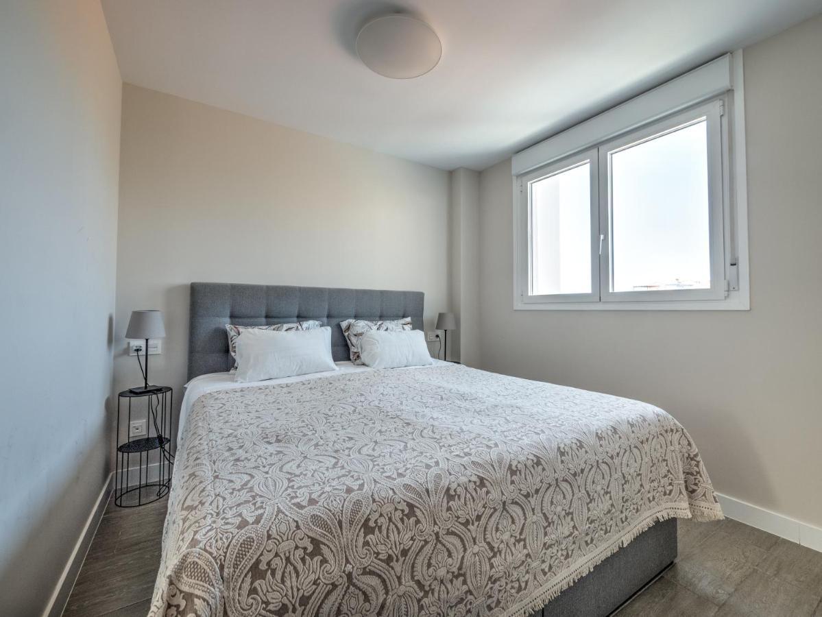 New Beach Front Apartment With Large Balcony Torrox Luaran gambar