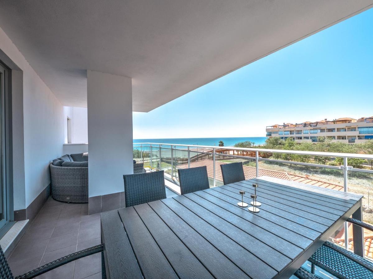 New Beach Front Apartment With Large Balcony Torrox Luaran gambar
