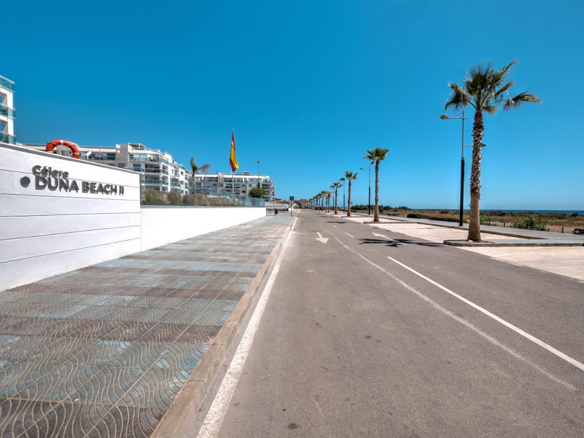 New Beach Front Apartment With Large Balcony Torrox Luaran gambar