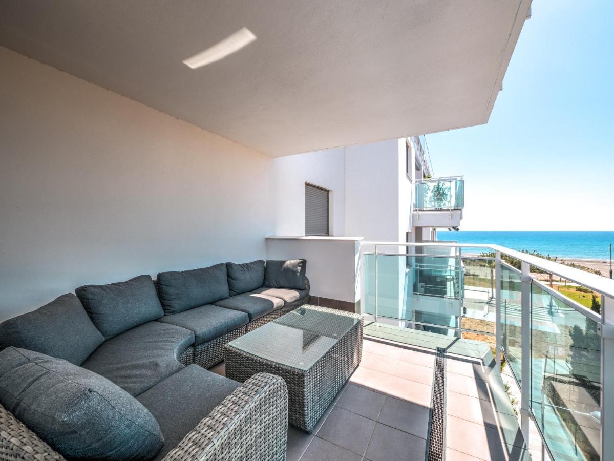 New Beach Front Apartment With Large Balcony Torrox Luaran gambar