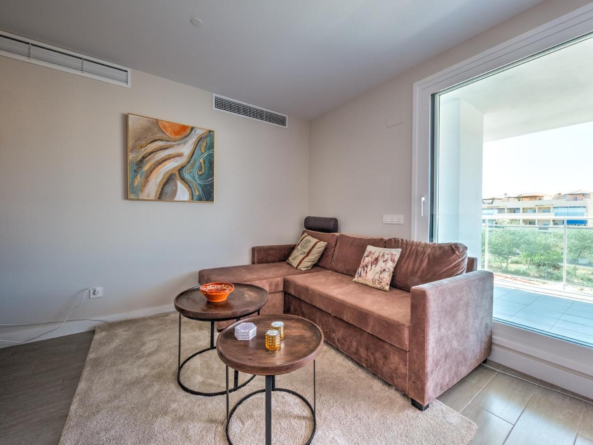 New Beach Front Apartment With Large Balcony Torrox Luaran gambar
